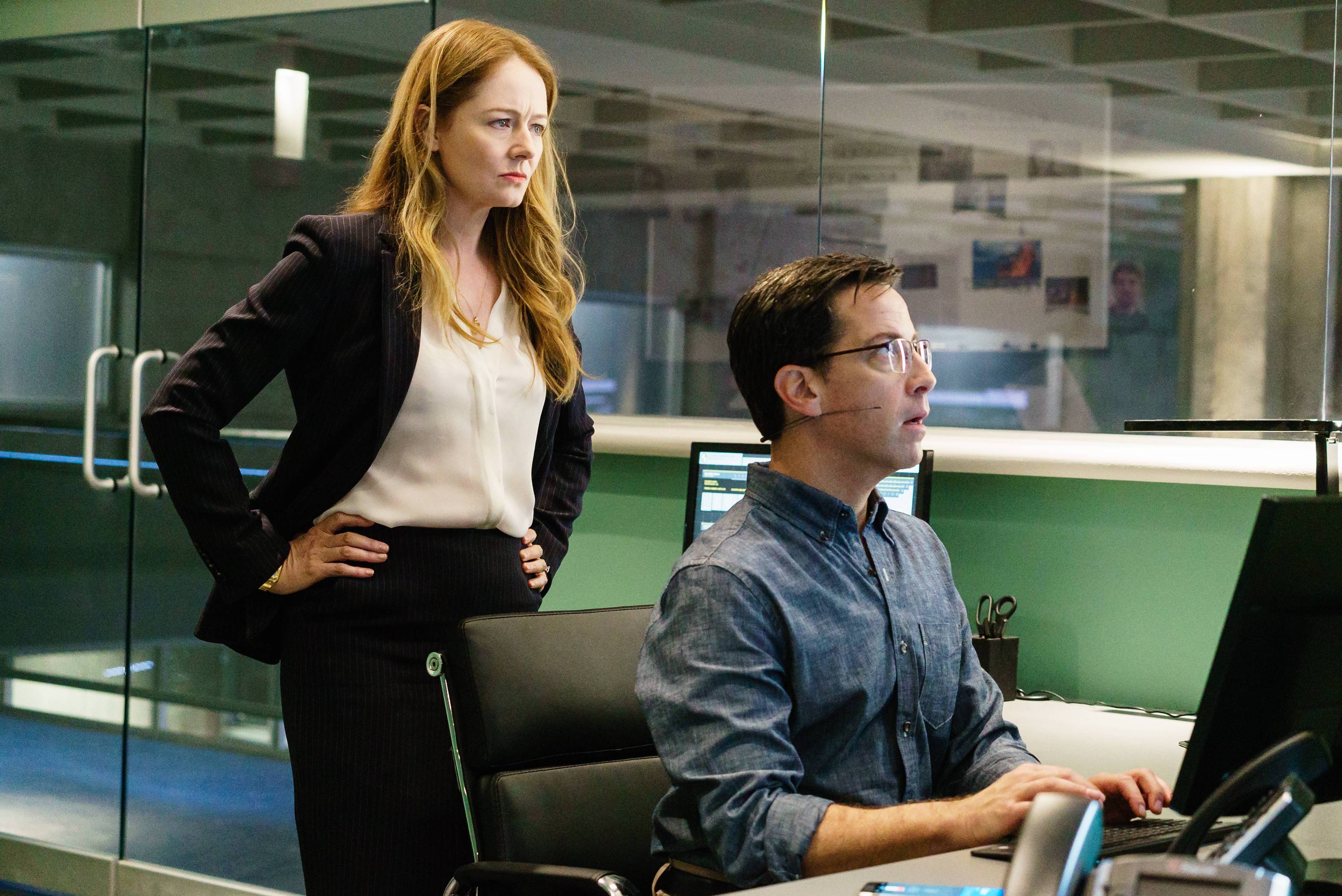 Miranda Otto and Dan Bucatinsky in 24: Legacy (2016)