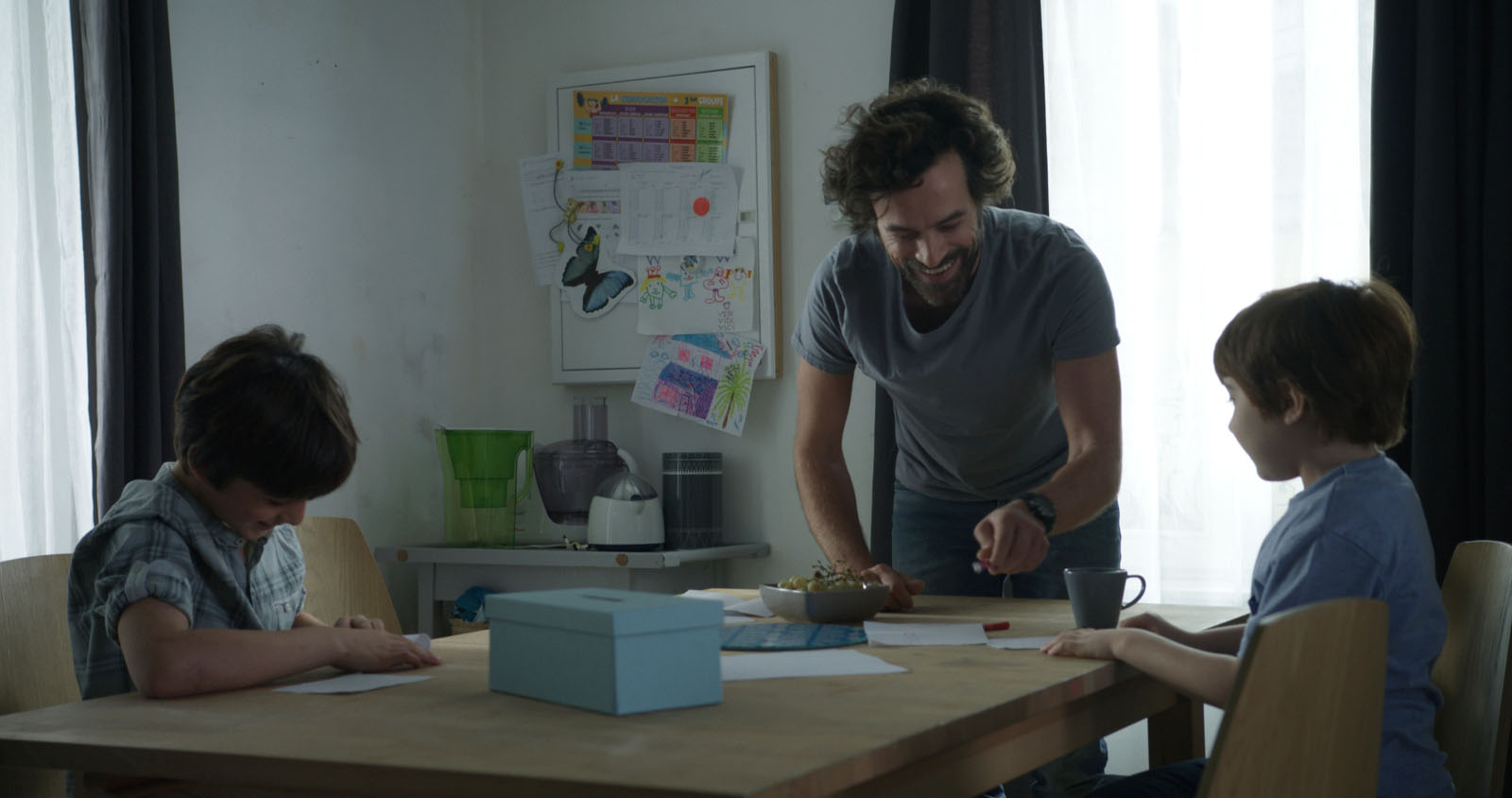 Romain Duris, Basile Grunberger, and Lena Girard Voss in Our Struggles (2018)