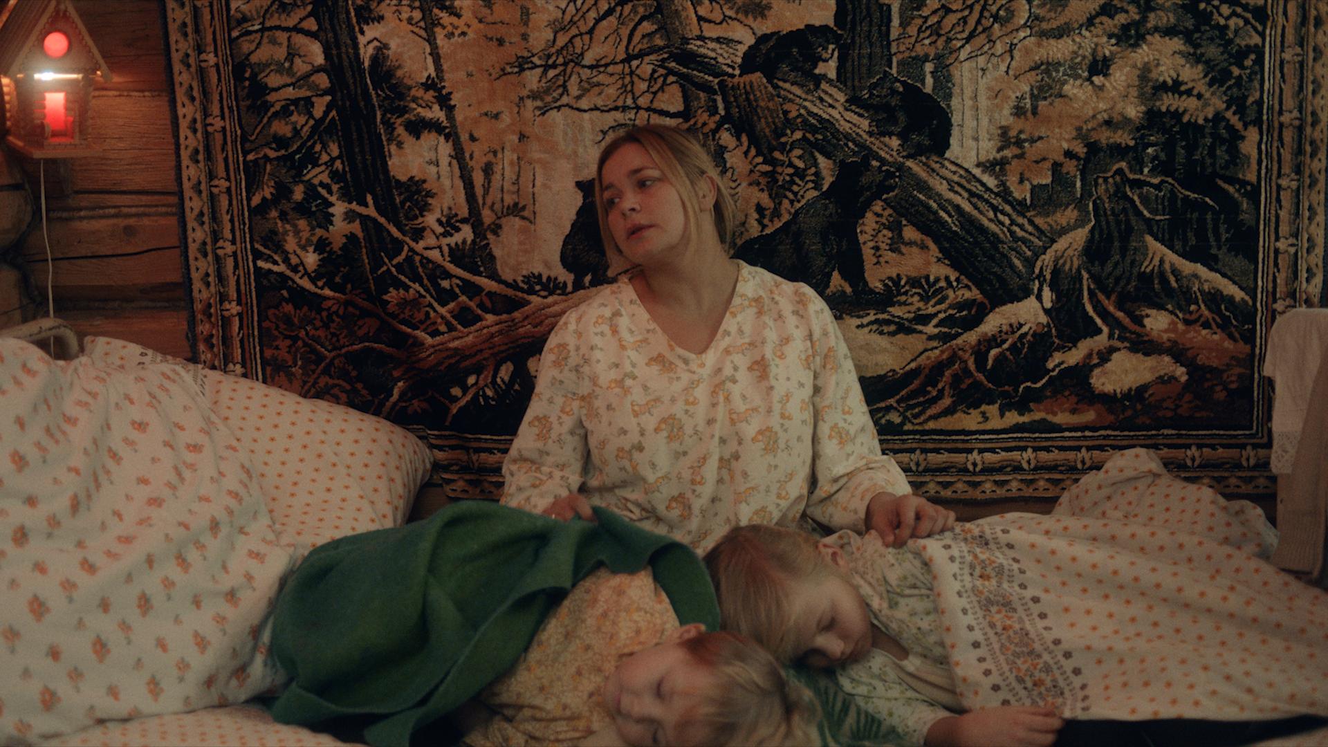 Maksim Ivanov, Irina Pegova, and Saveliy Kudryashov in Mommy's Calf (2019)