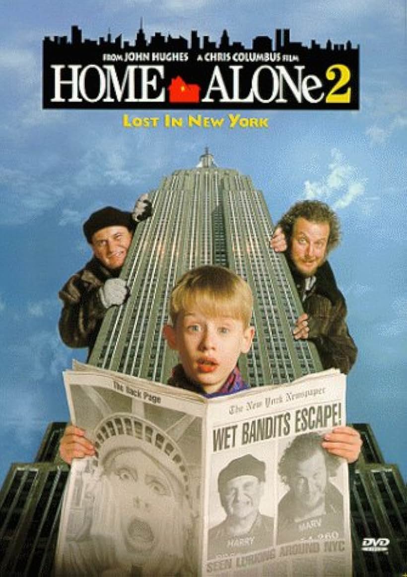 Macaulay Culkin, Joe Pesci, and Daniel Stern in Home Alone 2: Lost in New York (1992)