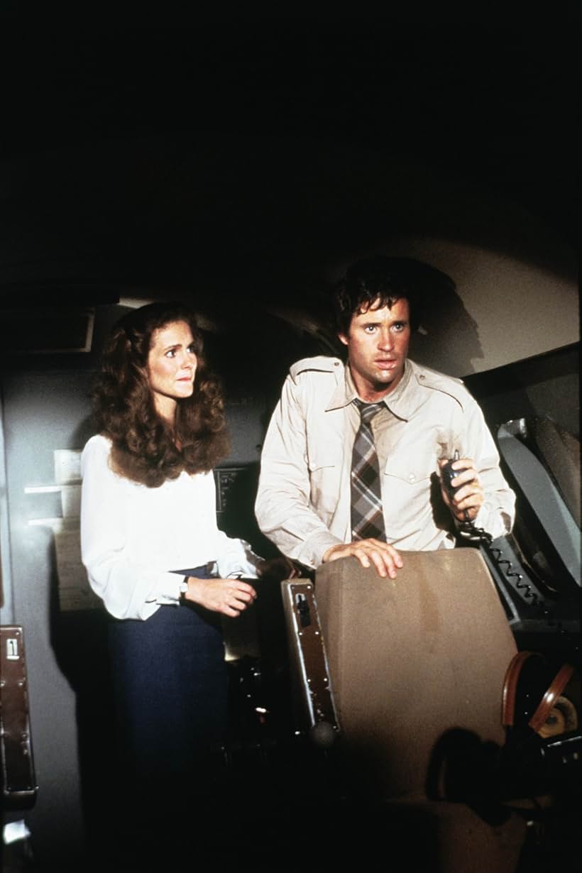 Robert Hays and Julie Hagerty in Airplane! (1980)