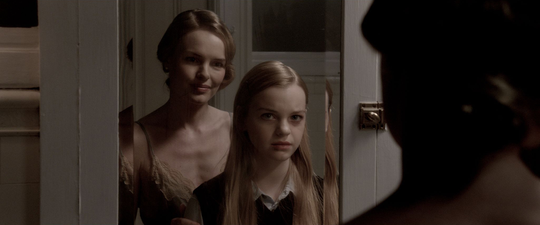 Kate Bosworth and Olivia Rose Keegan in Amnesiac (2014)