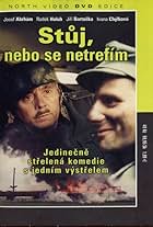 Josef Abrhám and Radek Holub in Stuj, nebo se netrefím (1998)