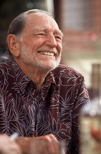 Willie Nelson in The Big Bounce (2004)