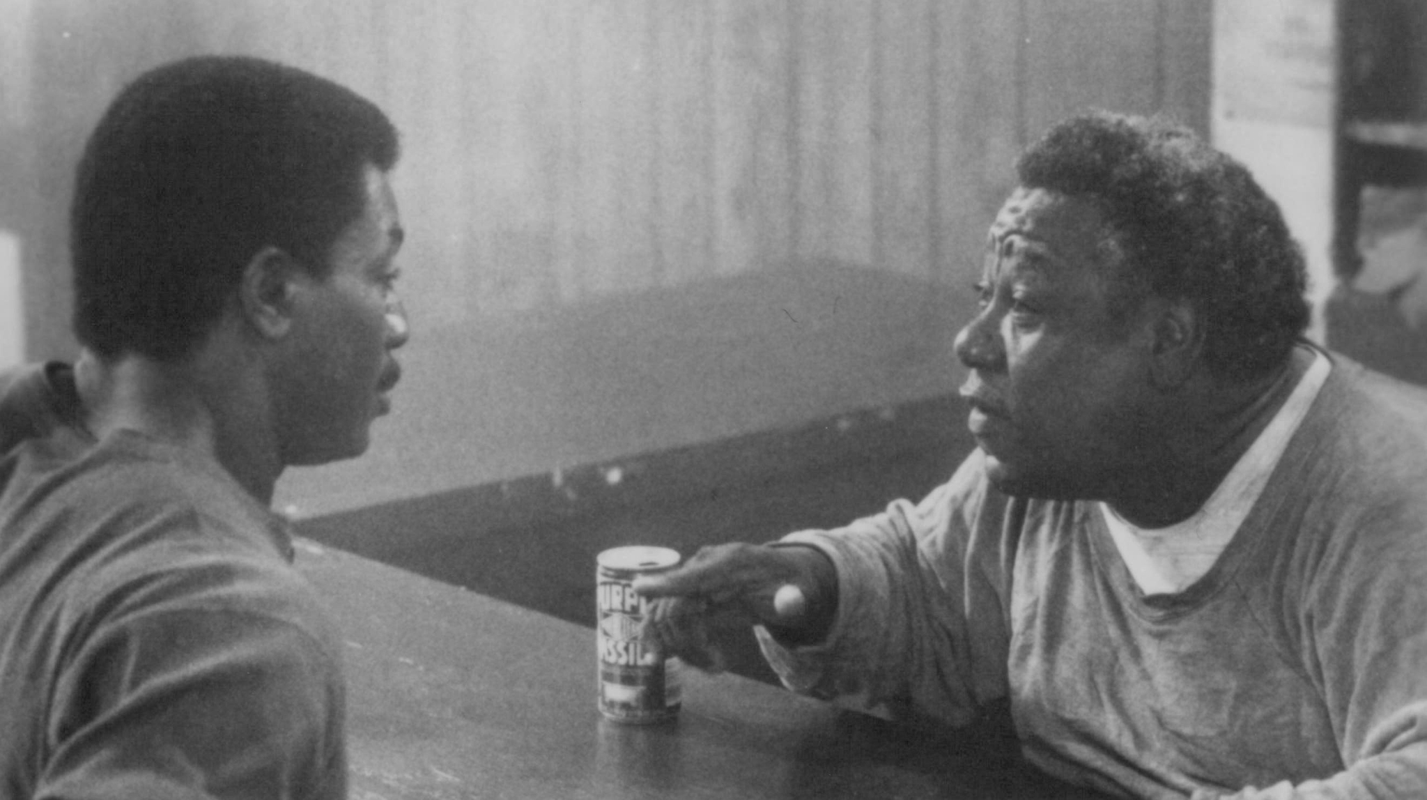 Carl Weathers and Chino 'Fats' Williams in Action Jackson (1988)