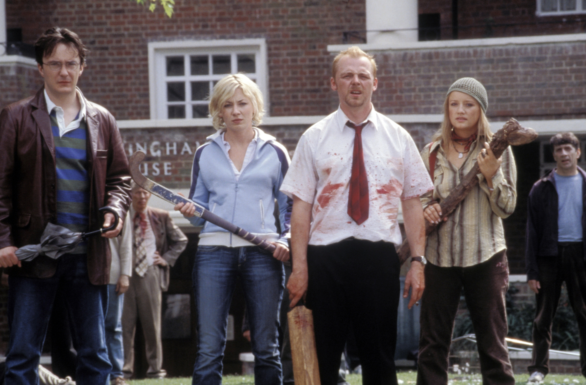 Kate Ashfield, Lucy Davis, Dylan Moran, and Simon Pegg in Shaun of the Dead (2004)