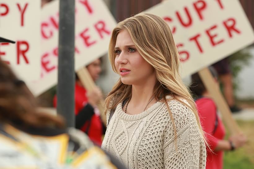 Rita Volk in Faking It (2014)