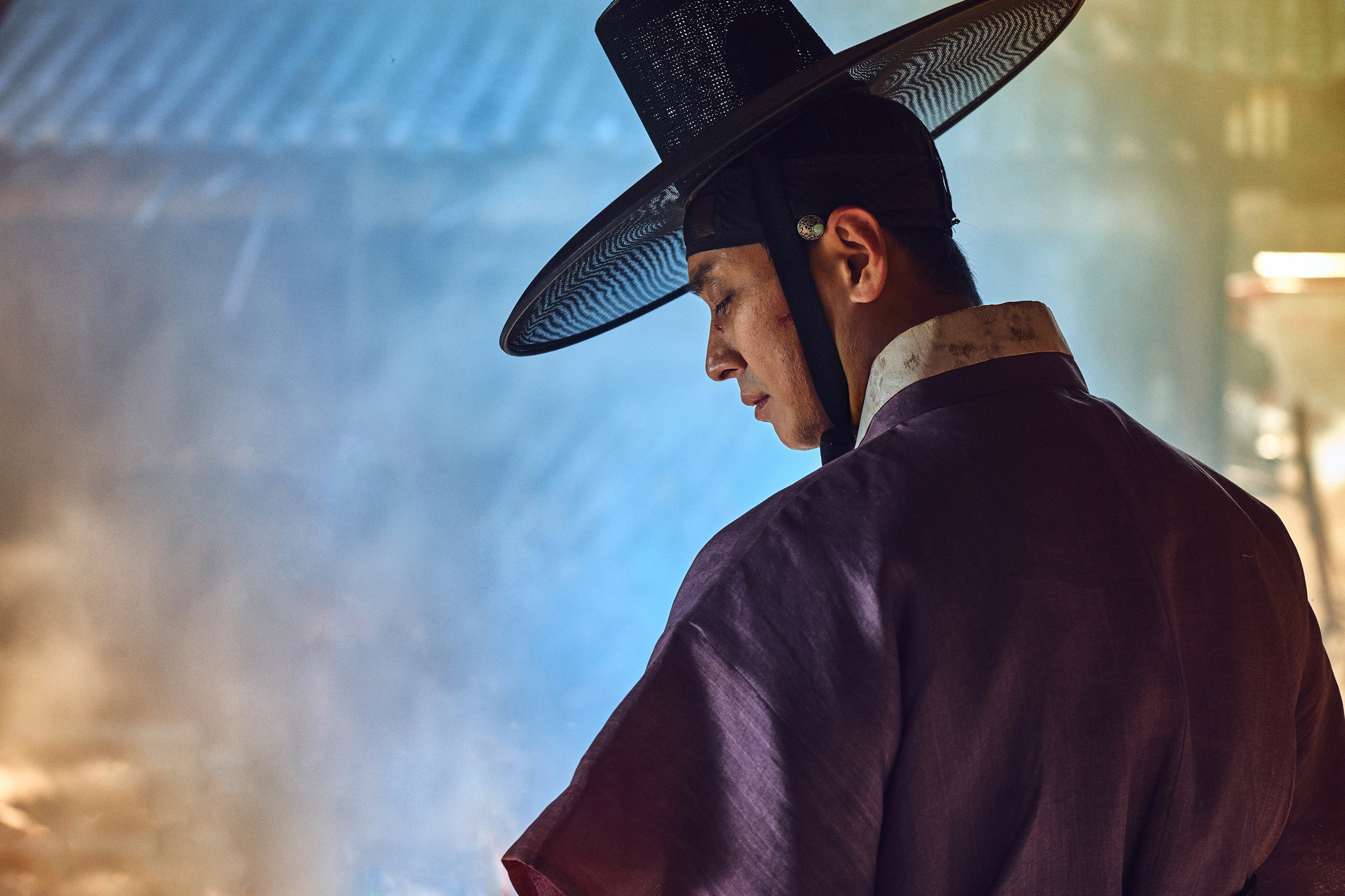 Ju Ji-hoon in Kingdom (2019)