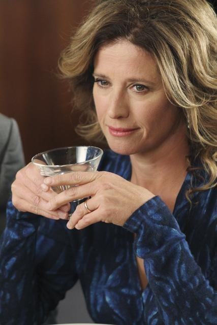 Nancy Travis in Desperate Housewives (2004)