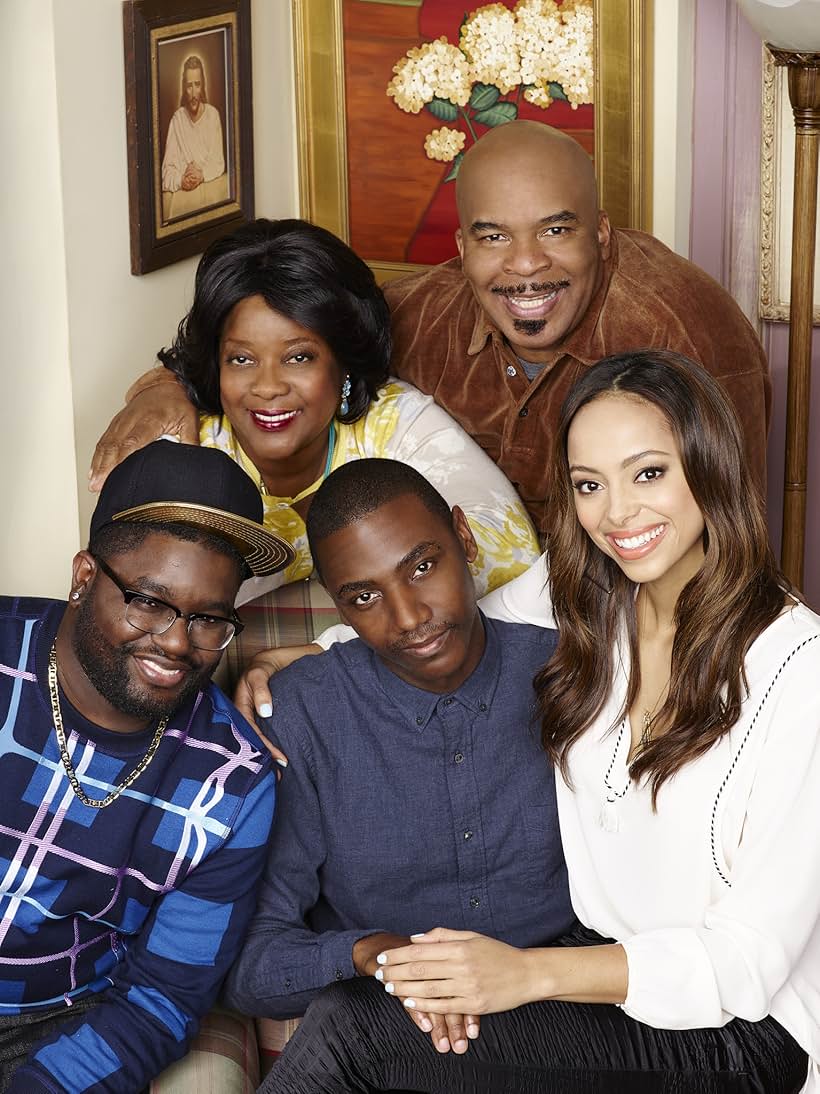 David Alan Grier, Loretta Devine, Amber Stevens West, Lil Rel Howery, and Jerrod Carmichael in The Carmichael Show (2015)