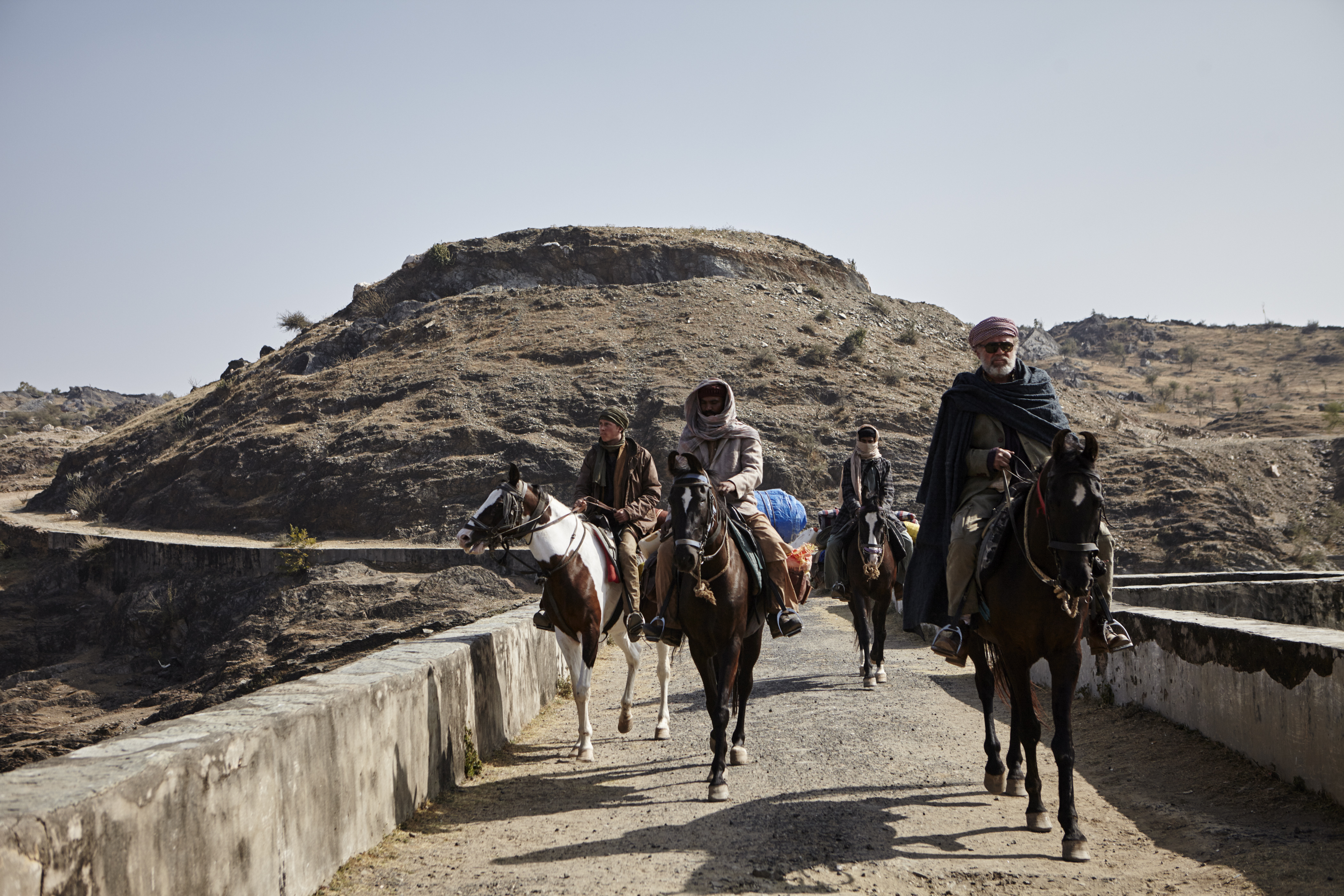 John C. Reilly and Finnegan Oldfield in Les Cowboys (2015)