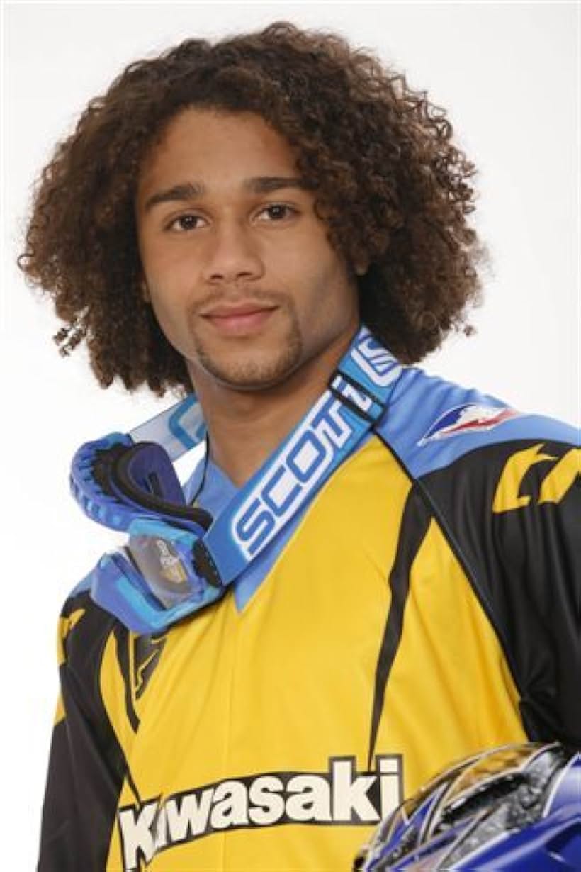 Corbin Bleu in Free Style (2008)