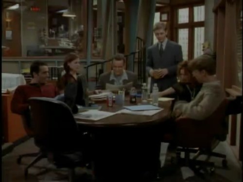 Andy Dick, Dave Foley, Maura Tierney, Phil Hartman, Vicki Lewis, and Joe Rogan in NewsRadio (1995)