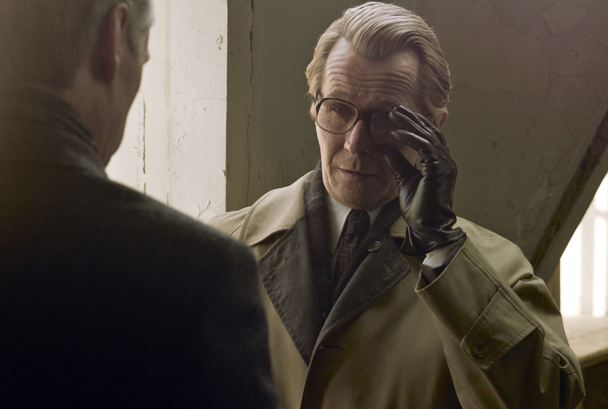 Gary Oldman and Stuart Graham in Tinker Tailor Soldier Spy (2011)