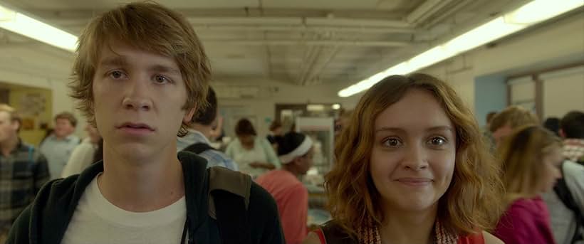 Thomas Mann and Olivia Cooke in Me and Earl and the Dying Girl (2015)