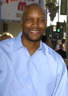 Dwayne Adway at an event for Catwoman (2004)