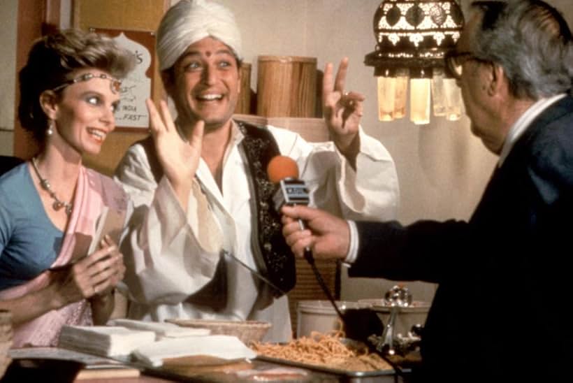 Howie Mandel, Jennifer Edwards, and Ed Herlihy in A Fine Mess (1986)