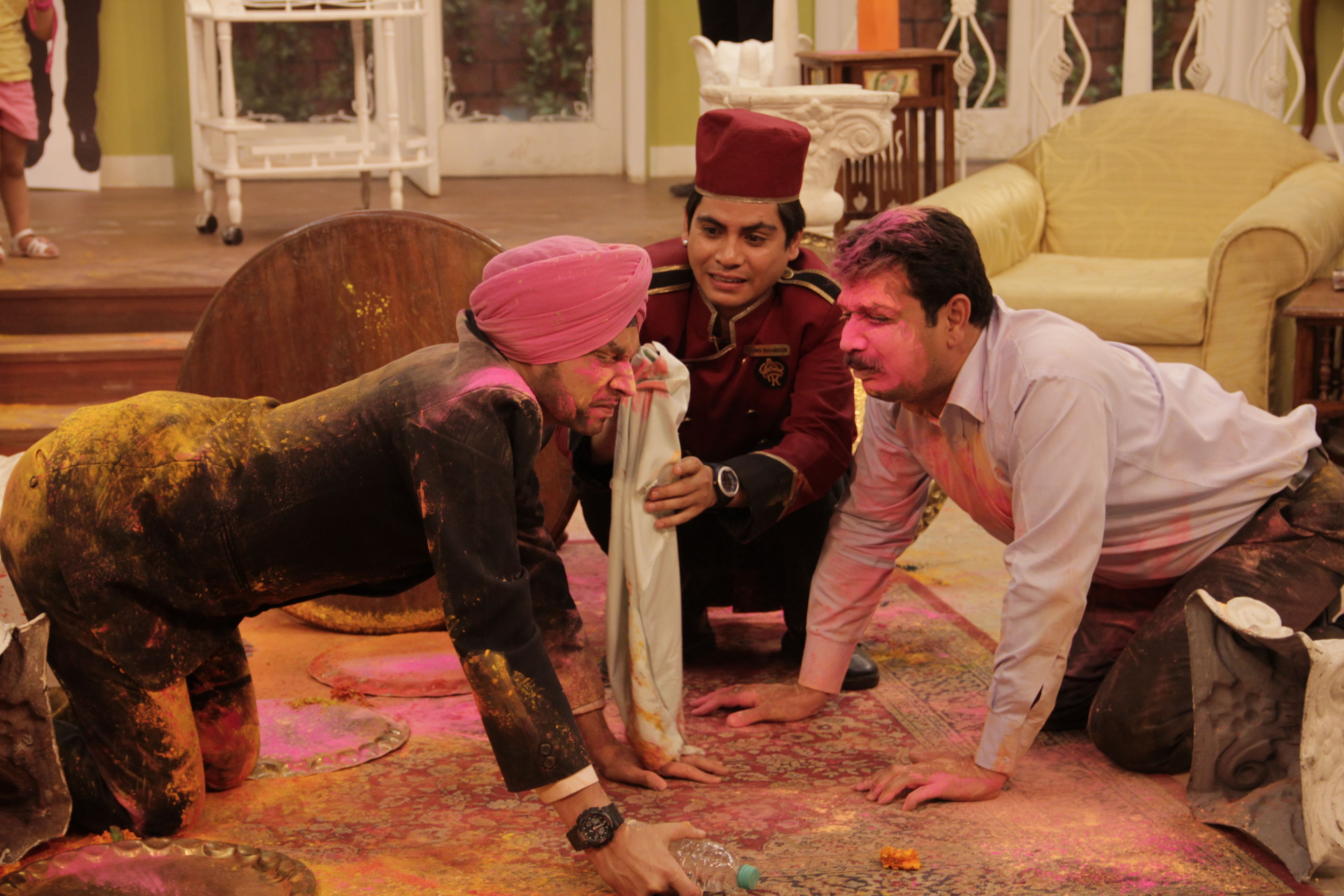 Daman Baggan, Gireesh Sahdev, and Shaynam Ladakhi in Best of Luck Nikki (2011)