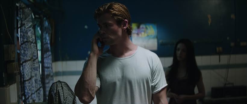 Chris Hemsworth and Tang Wei in Blackhat (2015)