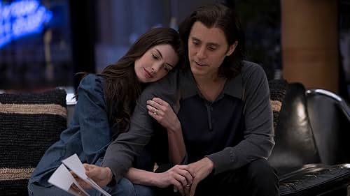 Jared Leto and Anne Hathaway in WeCrashed (2022)