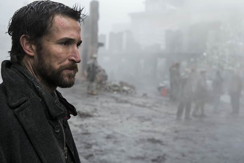 Noah Wyle in Falling Skies (2011)