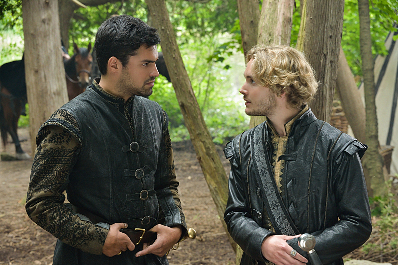 Toby Regbo and Sean Teale in Reign (2013)