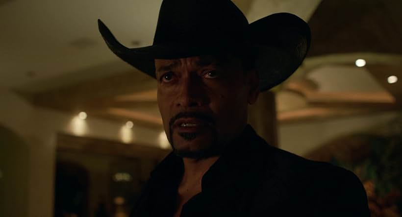 Mario Van Peebles in Seized (2020)