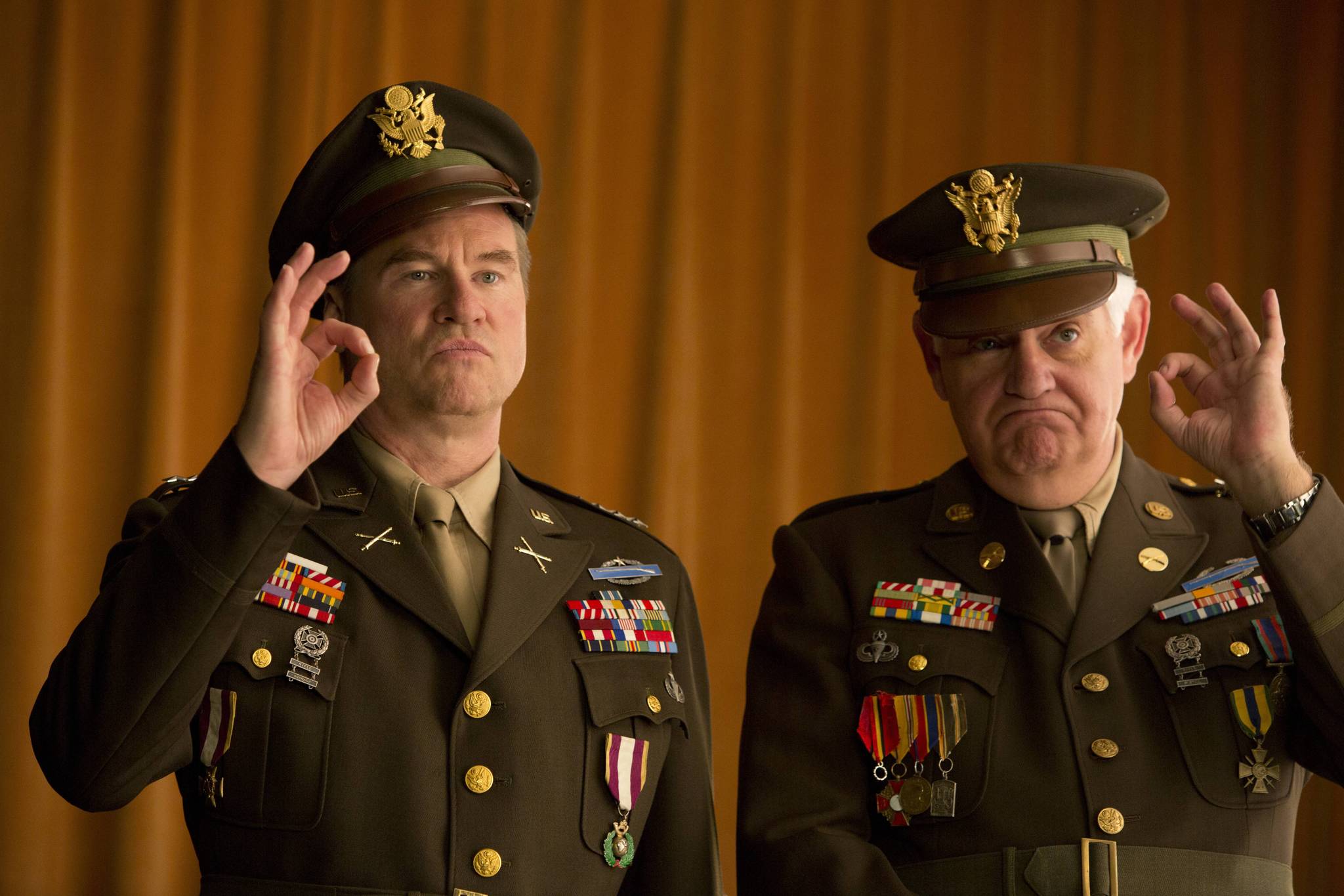 Val Kilmer and Steve Tom in The Spoils of Babylon (2014)