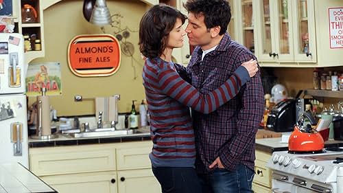 Josh Radnor and Cobie Smulders in How I Met Your Mother (2005)