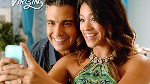 Jaime Camil and Gina Rodriguez in Jane the Virgin (2014)