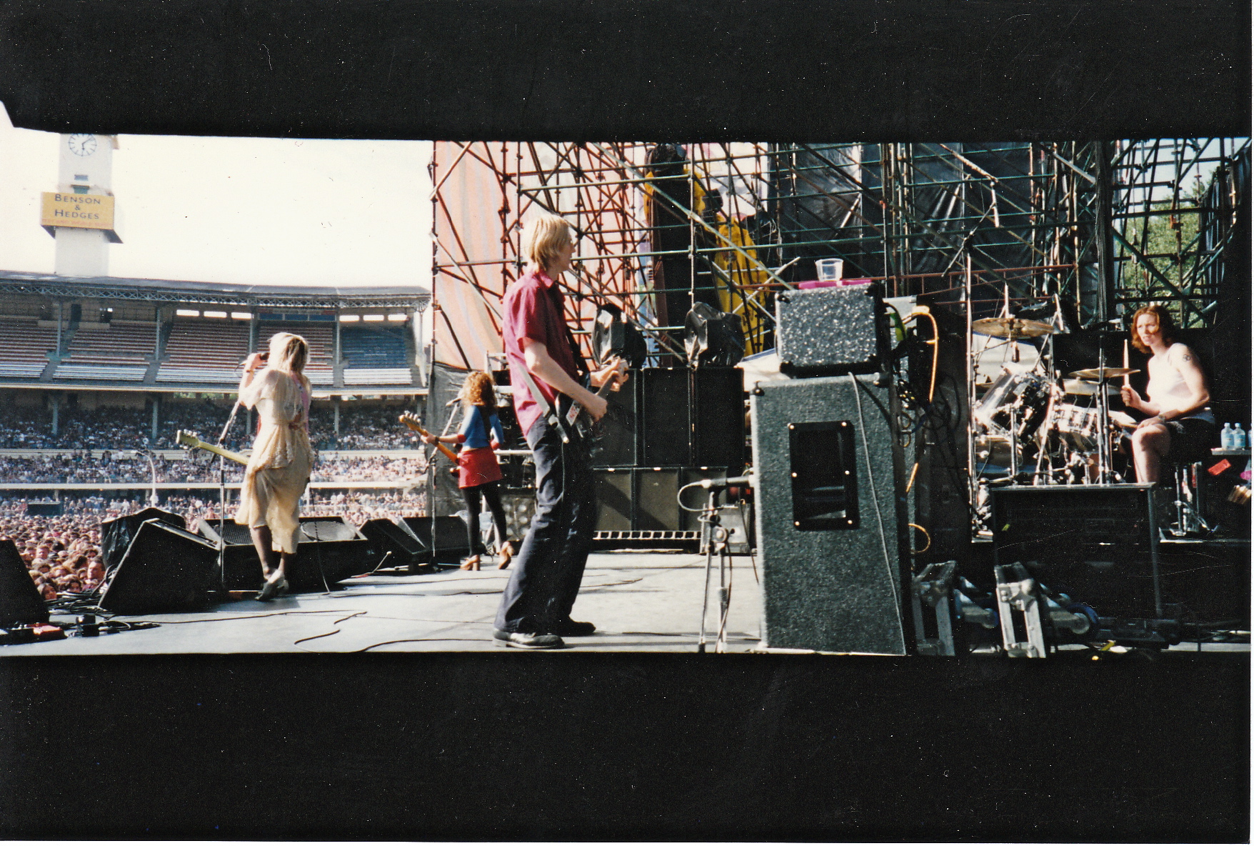 Courtney Love, Melissa Auf der Maur, Eric Erlandson, Hole, and Patty Schemel in Hit So Hard (2011)