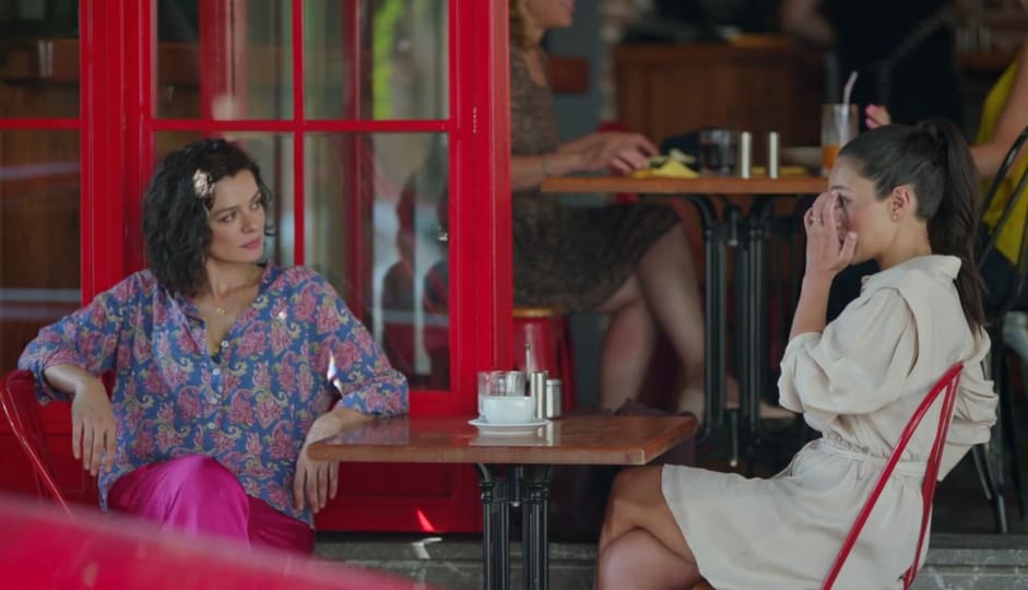 Özge Özpirinçci and Selin Yeninci in First and Last (2021)