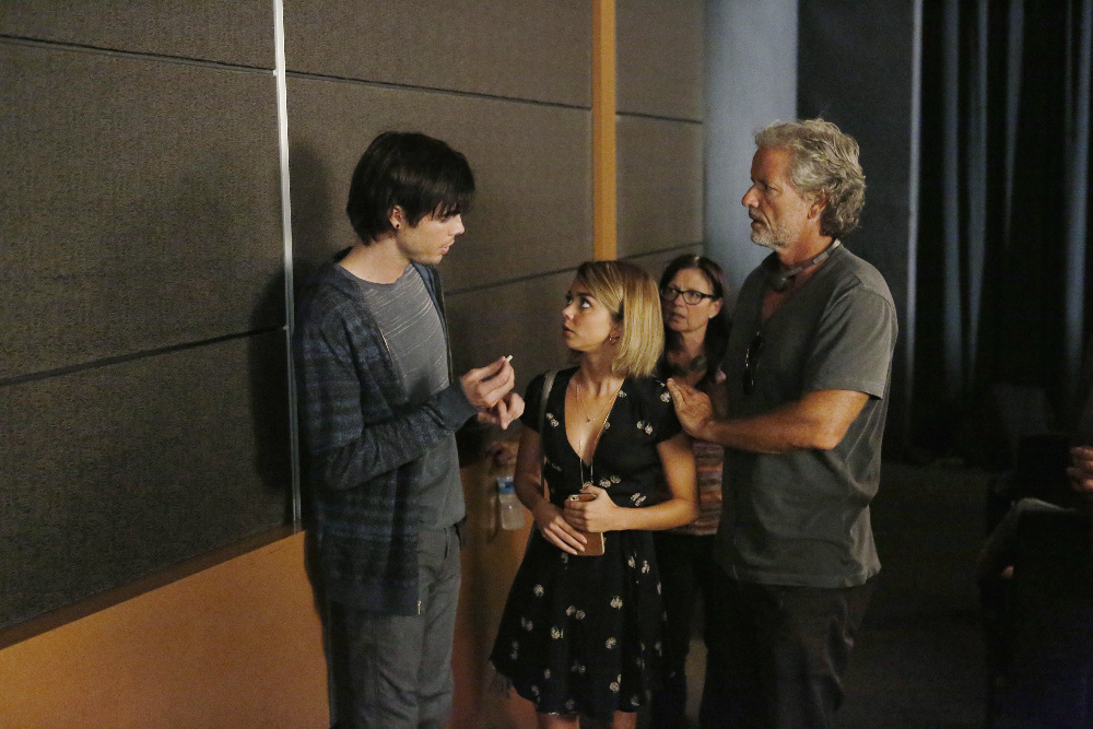 Sarah Hyland, Christopher Lloyd, Gail Mancuso, and Reid Ewing in Modern Family (2009)