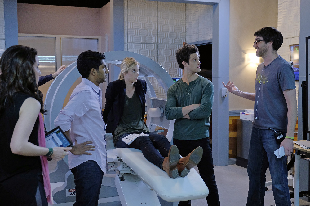 Allison Scagliotti, Craig Siebels, Ritesh Rajan, Kyle Harris, and Emma Ishta in Stitchers (2015)