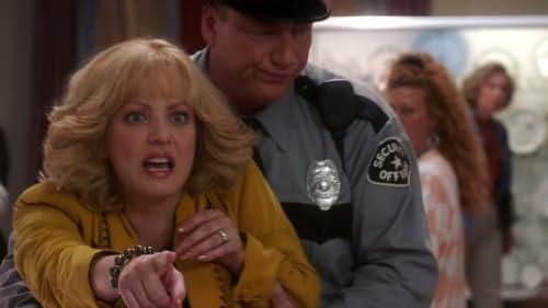 Wendi McLendon-Covey in The Goldbergs (2013)