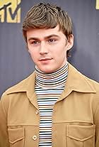 Miles Heizer