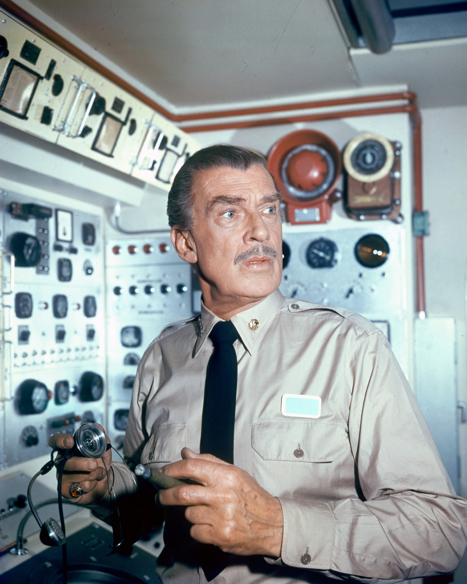 Walter Pidgeon in Voyage to the Bottom of the Sea (1961)