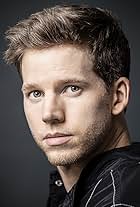 Stark Sands