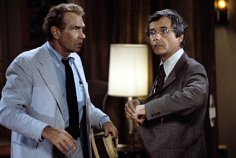 William Daniels and Darren McGavin in Kolchak: The Night Stalker (1974)