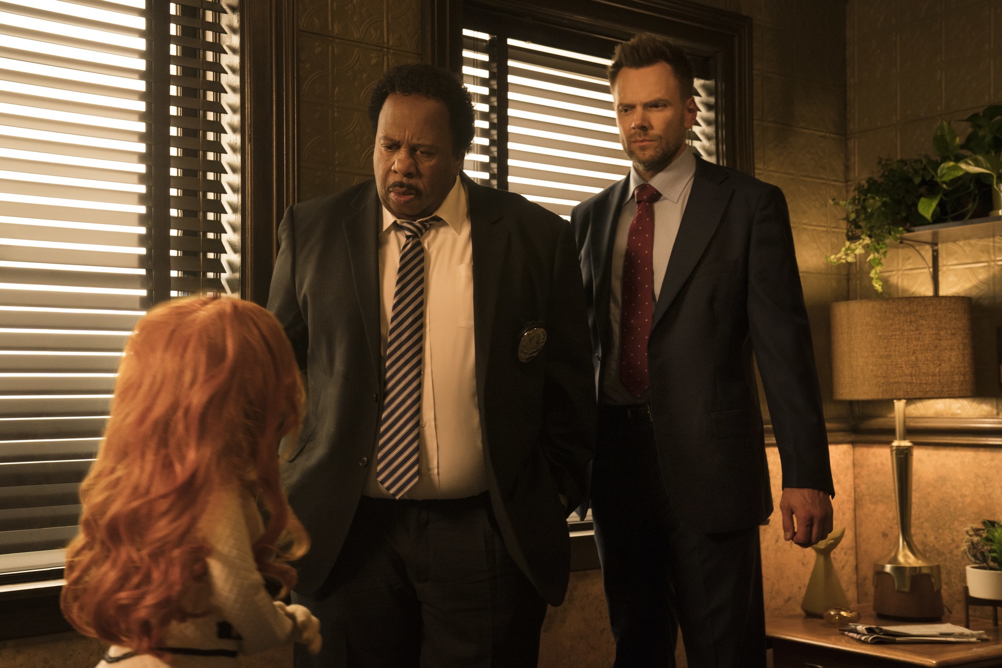 Joel McHale, Dorien Davies, and Leslie David Baker in The Happytime Murders (2018)