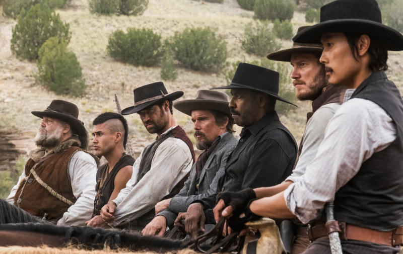 Ethan Hawke, Denzel Washington, Vincent D'Onofrio, Lee Byung-hun, Chris Pratt, Manuel Garcia-Rulfo, and Martin Sensmeier in The Magnificent Seven (2016)