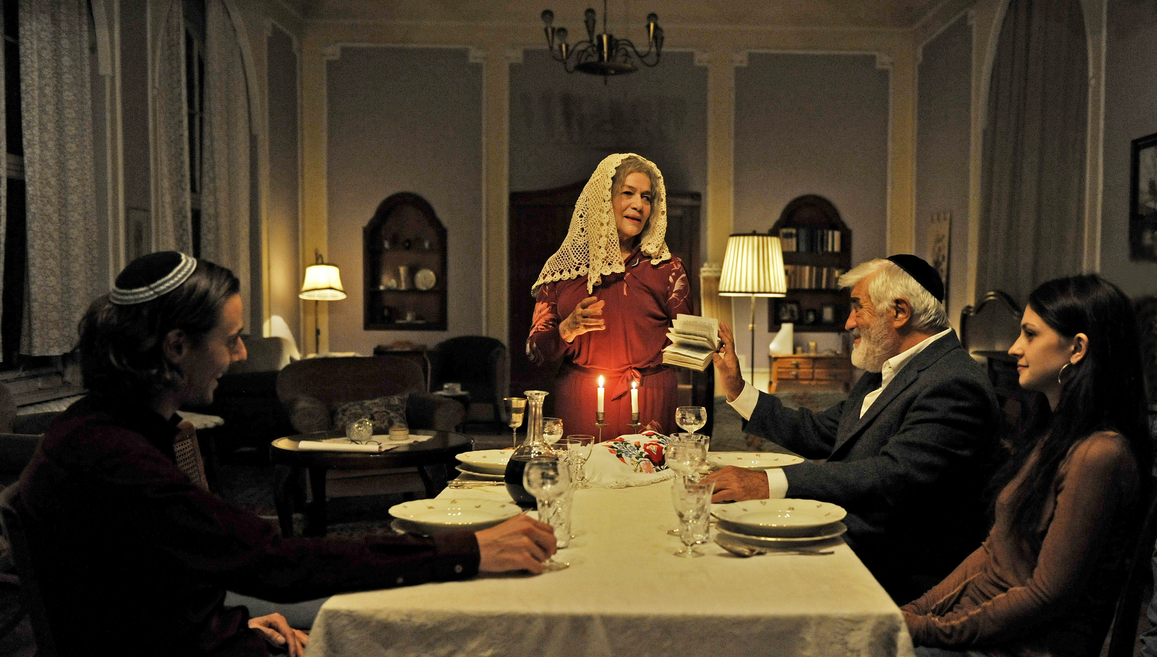 Mario Adorf, Hannelore Elsner, and Katharina Derr in Der letzte Mentsch (2013)