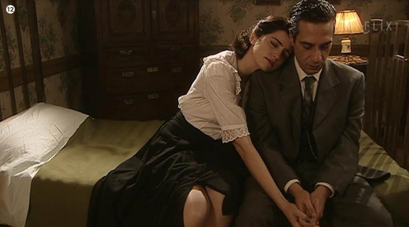 Dimosthenis Papadopoulos and Maria Kitsou in Karyotakis (2009)