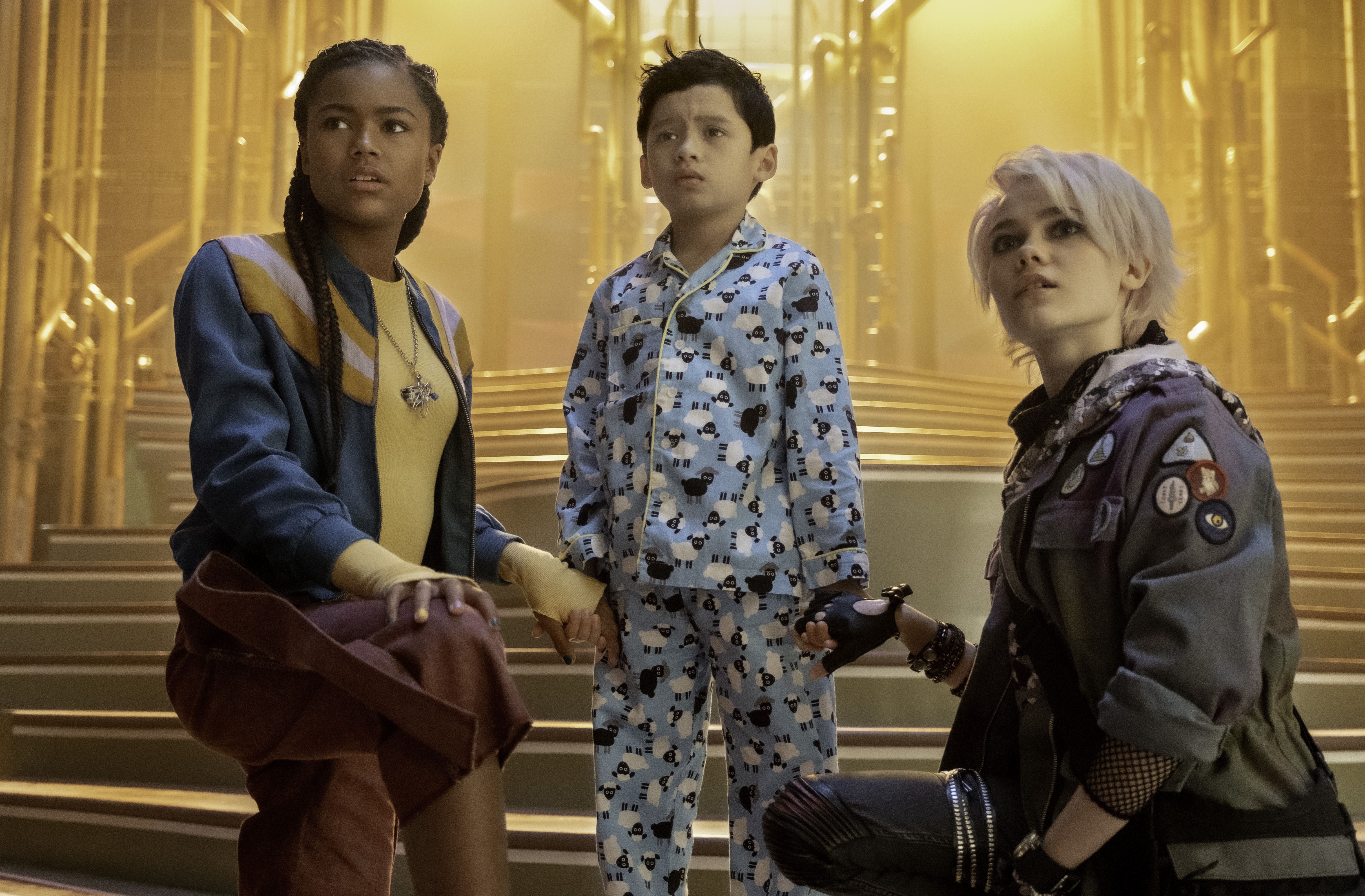 Oona Laurence, Tamara Smart, and Ian Ho in A Babysitter's Guide to Monster Hunting (2020)