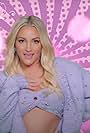 Jamie Lynn Spears & Chantel Jeffries: Follow Me (2020)