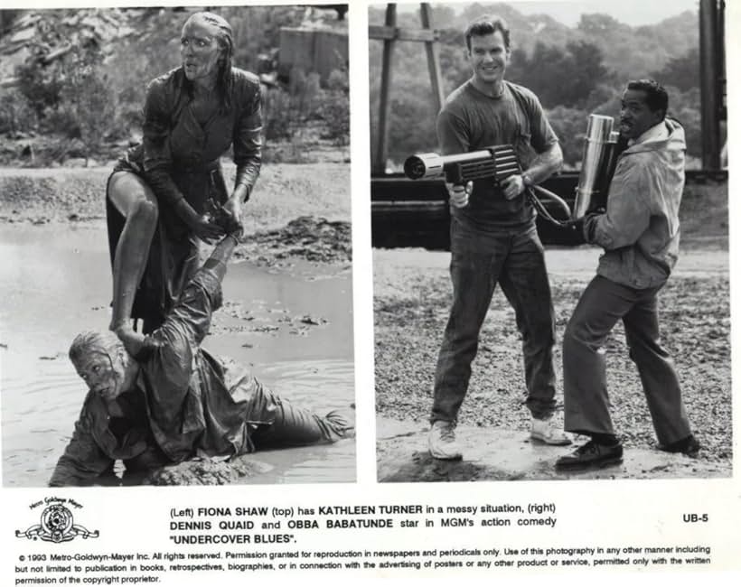 Dennis Quaid, Kathleen Turner, Obba Babatundé, and Fiona Shaw in Undercover Blues (1993)