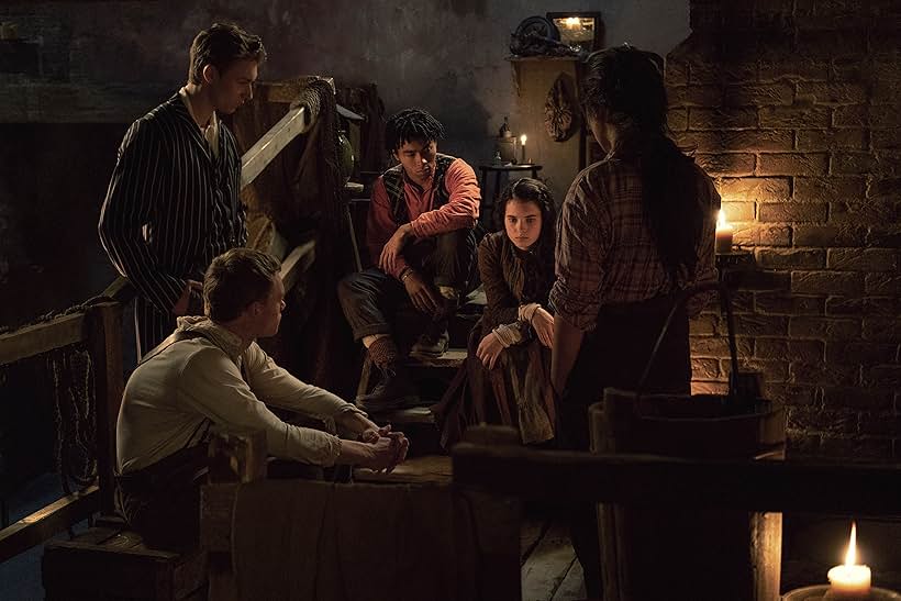 McKell David, Thaddea Graham, Harrison Osterfield, Jojo Macari, and Darci Shaw in The Irregulars (2021)