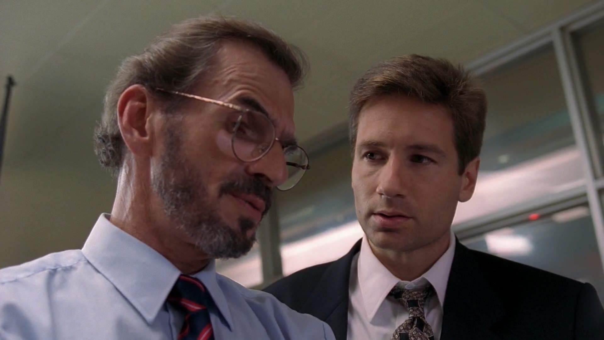 David Duchovny and Ron Sauvé in The X-Files (1993)