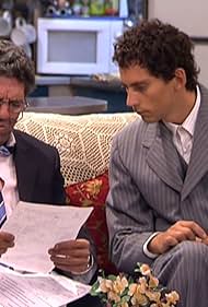 Antonio Dechent and Paco León in Aída (2005)