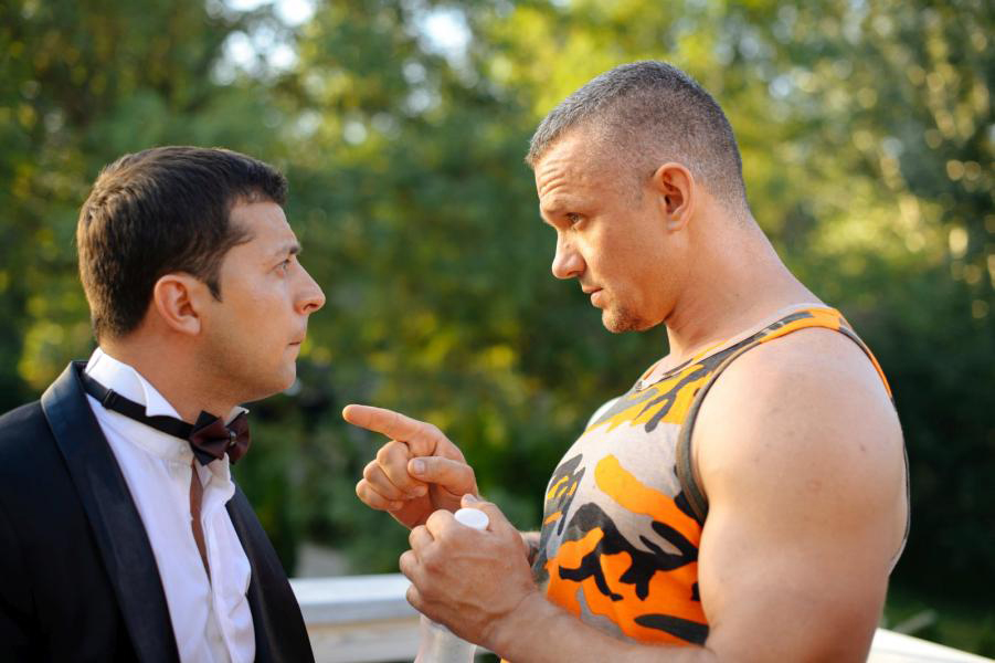 Vladimir Epifantsev and Volodymyr Zelenskyy in The 8 Best Dates (2016)